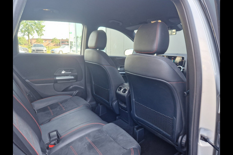 Mercedes-Benz B-Klasse 180 Business Solution AMG /Led /Org NL