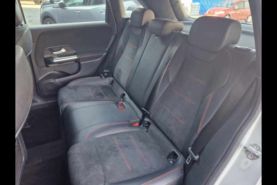 Mercedes-Benz B-Klasse 180 Business Solution AMG /Led /Org NL