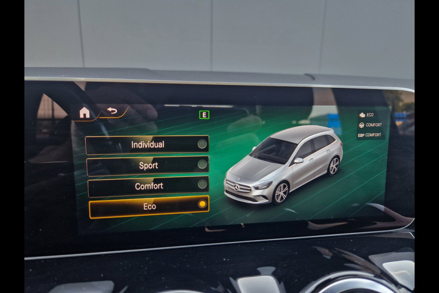 Mercedes-Benz B-Klasse 180 Business Solution AMG /Led /Org NL