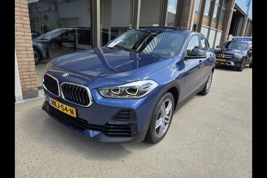 BMW X2 xDrive25e High Executive M-Tech Sport interieur , Head-up Display , Panoramadak