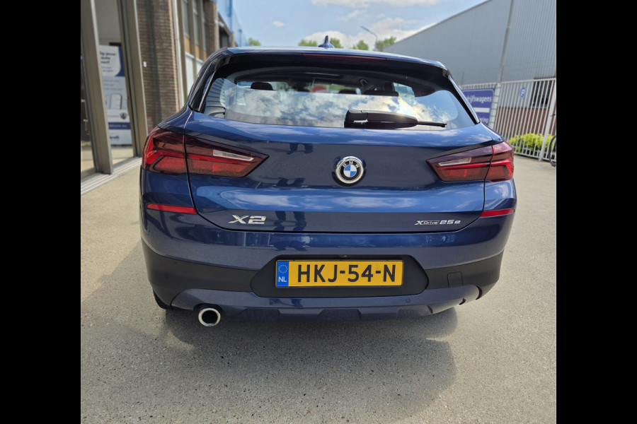BMW X2 xDrive25e High Executive M-Tech Sport interieur , Head-up Display , Panoramadak