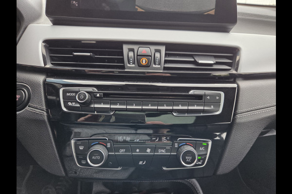 BMW X2 xDrive25e High Executive M-Tech Sport interieur , Head-up Display , Panoramadak
