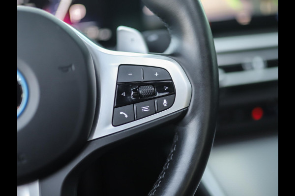 BMW 3-serie 330e | Frozen | M-Sport Pro | Pano | H/K | Memory