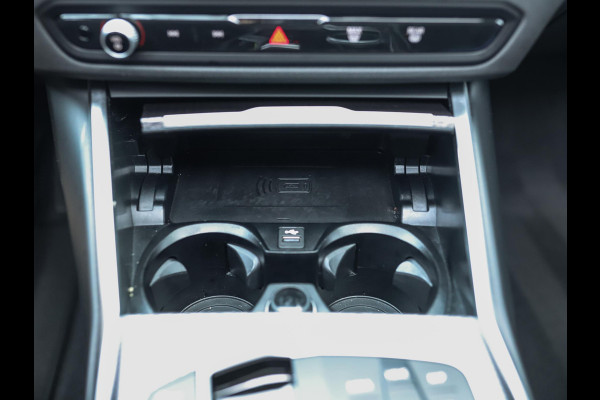 BMW 3-serie 330e | Frozen | M-Sport Pro | Pano | H/K | Memory