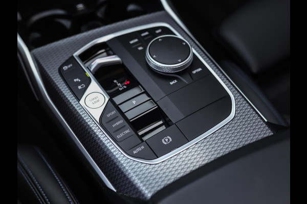BMW 3-serie 330e | Frozen | M-Sport Pro | Pano | H/K | Memory