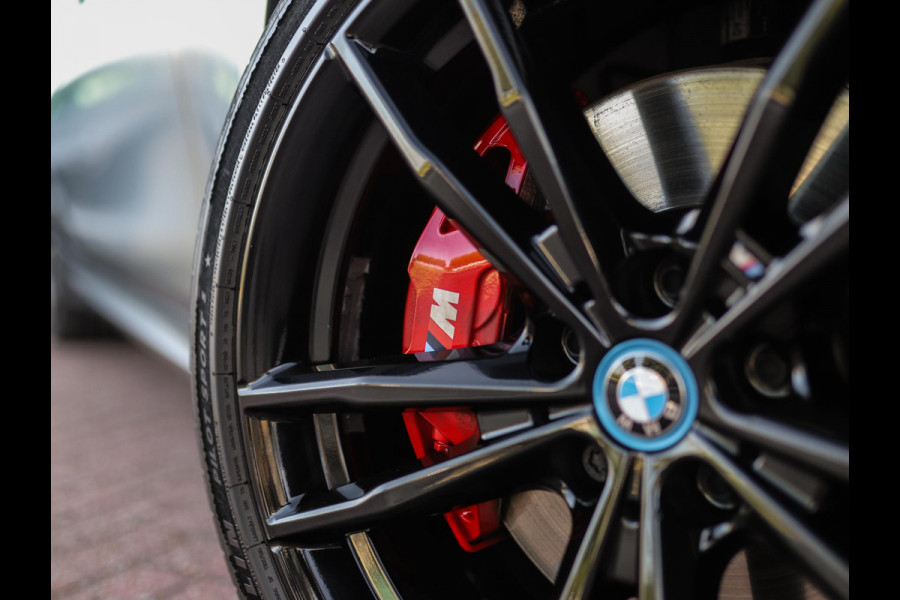 BMW 3-serie 330e | Frozen | M-Sport Pro | Pano | H/K | Memory