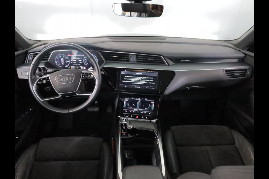 Audi e-tron Sportback 55 quattro Business edition Plus 95 kWh 408 pk | SOH 92,64% | Navigatie | Panoramadak | Parkeersensoren | Elektr. voorstoelen | Lichtmetalen velgen 21" | Luchtvering |