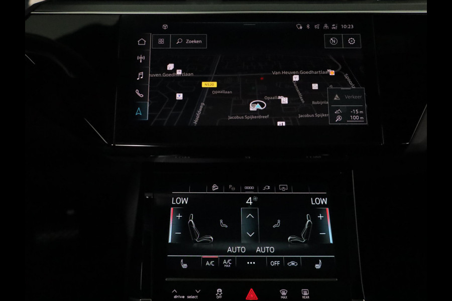 Audi e-tron Sportback 55 quattro Business edition Plus 95 kWh 408 pk | SOH 92,64% | Navigatie | Panoramadak | Parkeersensoren | Elektr. voorstoelen | Lichtmetalen velgen 21" | Luchtvering |