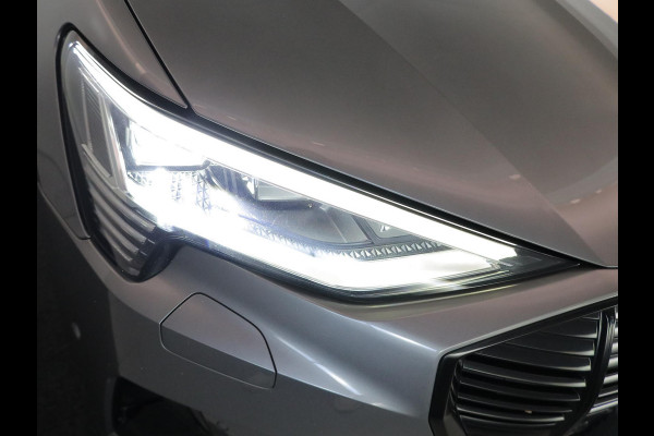 Audi e-tron Sportback 55 quattro Business edition Plus 95 kWh 408 pk | SOH 92,64% | Navigatie | Panoramadak | Parkeersensoren | Elektr. voorstoelen | Lichtmetalen velgen 21" | Luchtvering |