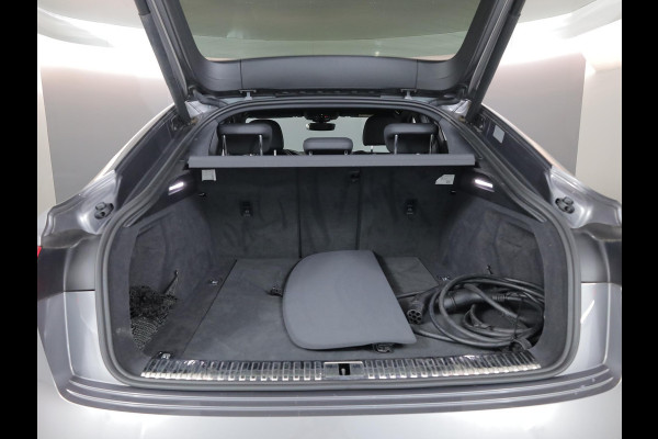 Audi e-tron Sportback 55 quattro Business edition Plus 95 kWh 408 pk | SOH 92,64% | Navigatie | Panoramadak | Parkeersensoren | Elektr. voorstoelen | Lichtmetalen velgen 21" | Luchtvering |