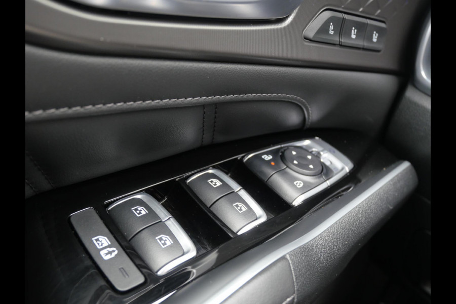 Kia Sorento 1.6 T-GDi Plug-in Hybrid 4WD ExecutiveLine 7p | Trekhaak | 360 Camera | Schuif/kantel Dak | Adaptief |