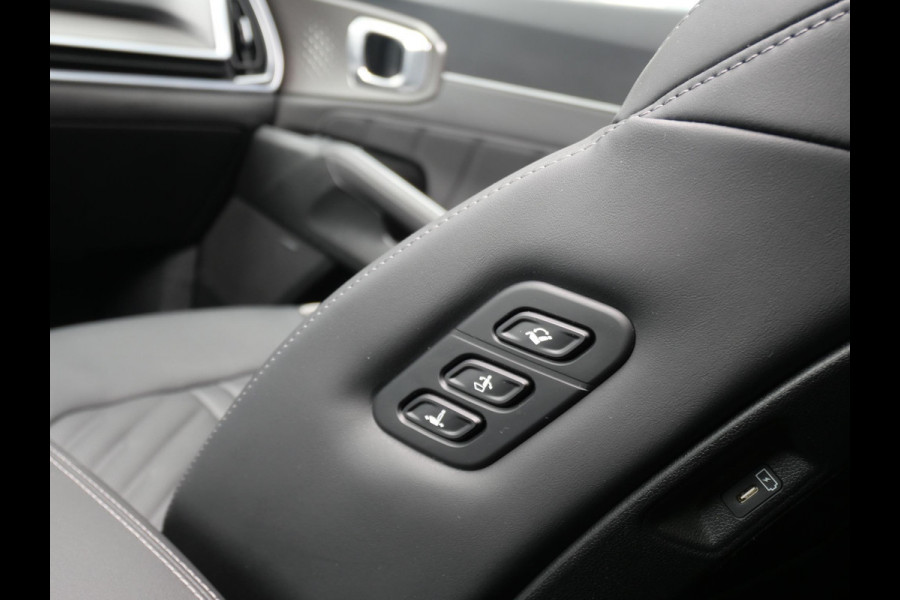 Kia Sorento 1.6 T-GDi Plug-in Hybrid 4WD ExecutiveLine 7p | Trekhaak | 360 Camera | Schuif/kantel Dak | Adaptief |