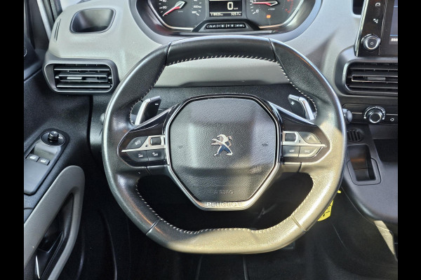 Peugeot Rifter 1.2 Puretech Allure automaat | Hoge instap | Ruim en praktisch | Stoelverwarming | Climate control | Parkeersensoren | Trekhaak |