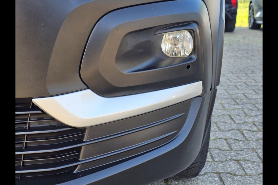 Peugeot Rifter 1.2 Puretech Allure automaat | Hoge instap | Ruim en praktisch | Stoelverwarming | Climate control | Parkeersensoren | Trekhaak |