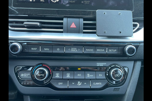 Kia e-Niro ExecutiveLine 64 kWh|Fase 3|DealerOnderh|SOH93%|Pano|
