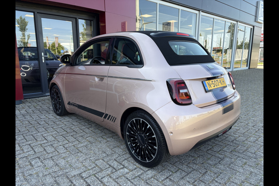 Fiat 500C Icon 42 kWh | 17" La Prima velgen | Camera | Parkeersensoren | Comfort Pack Pack Winter | Pack Magic Eye