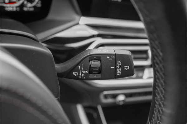 BMW X5 xDrive45e High Executive M-Sport Pano 360° CarPlay Laser 22"