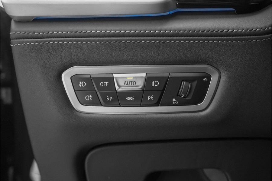 BMW X5 xDrive45e High Executive M-Sport Pano 360° CarPlay Laser 22"
