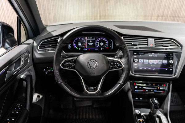 Volkswagen Tiguan 2.0 TSI DSG 4Motion R-line LEDER PANO IQ HK CAMERA