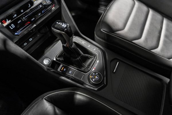 Volkswagen Tiguan 2.0 TSI DSG 4Motion R-line LEDER PANO IQ HK CAMERA