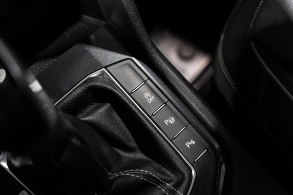 Volkswagen Tiguan 2.0 TSI DSG 4Motion R-line LEDER PANO IQ HK CAMERA
