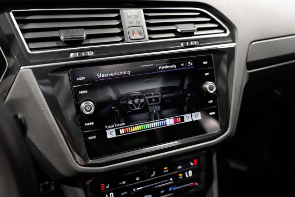 Volkswagen Tiguan 2.0 TSI DSG 4Motion R-line LEDER PANO IQ HK CAMERA
