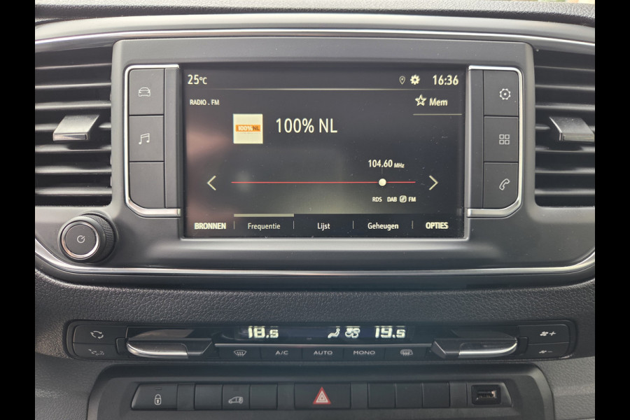 Opel Vivaro 2.0 CDTI Autm. L3 E.C.C. Airco - Cruise control - Trekhaak - PDC -Achteruitrijcamera