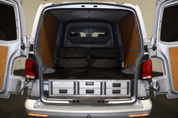 Volkswagen Transporter 2.0 TDI L2 H1 DC Bulli Automaat