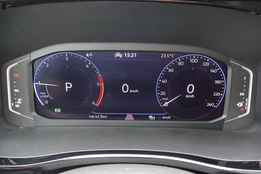 Volkswagen Transporter 2.0 TDI L2 H1 DC Bulli Automaat