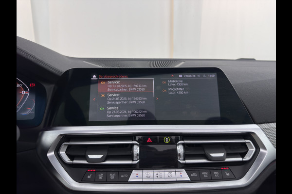 BMW 4 Serie Cabrio M440i xDrive High Executive (INCL-BTW) *HEAD-UP | LEATHER | LASER-LED | MEMORY-PACK | DIGI-COCKPIT | KEYLESS | HIFI-SOUND | SHIFTPADDLES | CAMERA | DAB | NAVI-FULLMAP | AMBIENT-LIGHT | TOWBAR | 19''ALU*