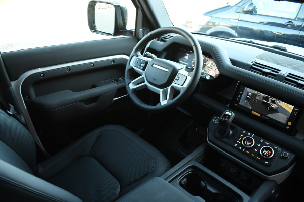 Land Rover Defender 110 D250 3.0 SE Luchtv 22-Kahn Meridian Memory 360