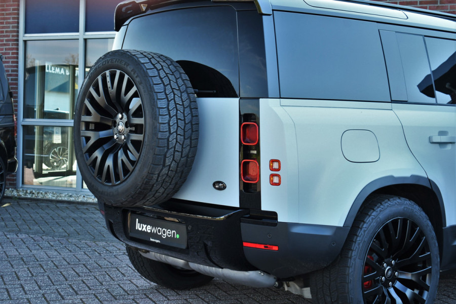 Land Rover Defender 110 D250 3.0 SE Luchtv 22-Kahn Meridian Memory 360