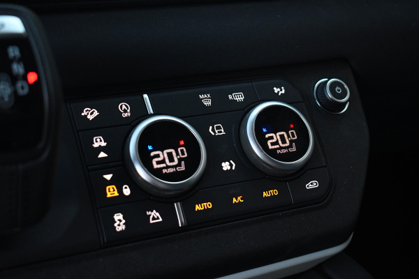 Land Rover Defender 110 D250 3.0 SE Luchtv 22-Kahn Meridian Memory 360