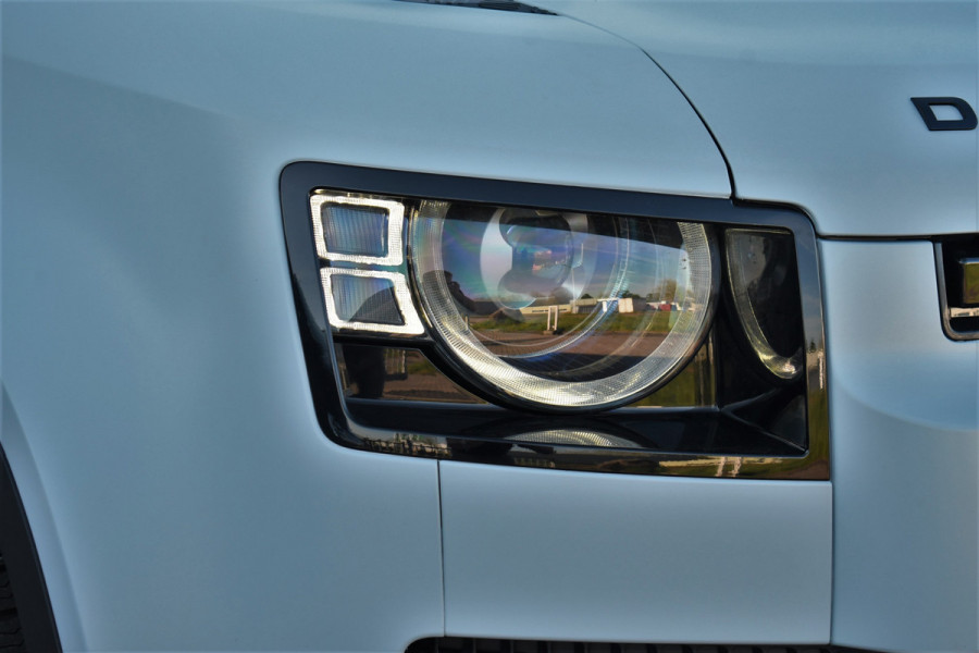 Land Rover Defender 110 D250 3.0 SE Luchtv 22-Kahn Meridian Memory 360