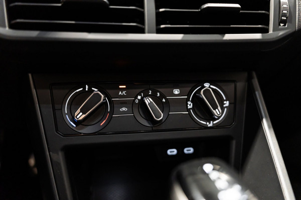 Volkswagen Taigo 1.0 TSI R-line DSG Pano Led Navi Cruise