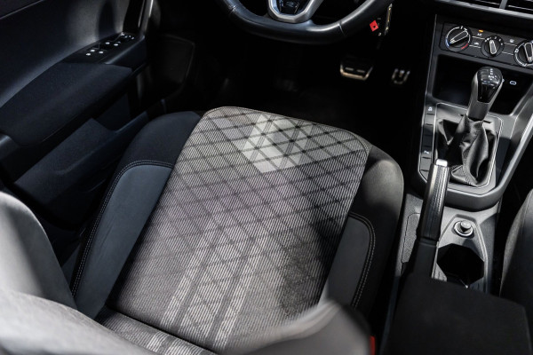 Volkswagen Taigo 1.0 TSI R-line DSG Pano Led Navi Cruise