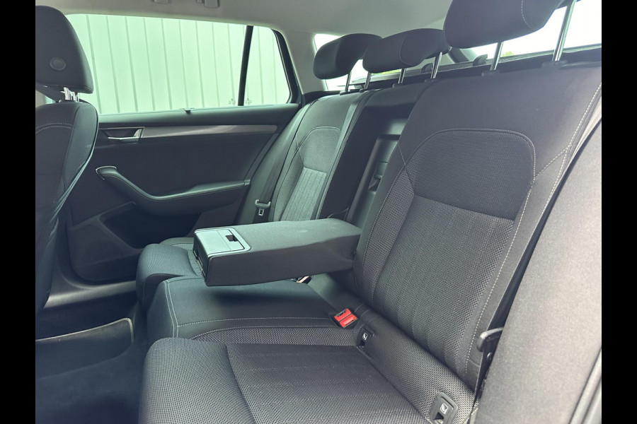 Škoda Superb Combi 1.4 TSI iV PHEV Business Edition Plus | SOH: 93,4% | Trekhaak | Adaptive CC | LED | Bliss | Camera | Memory Seat |