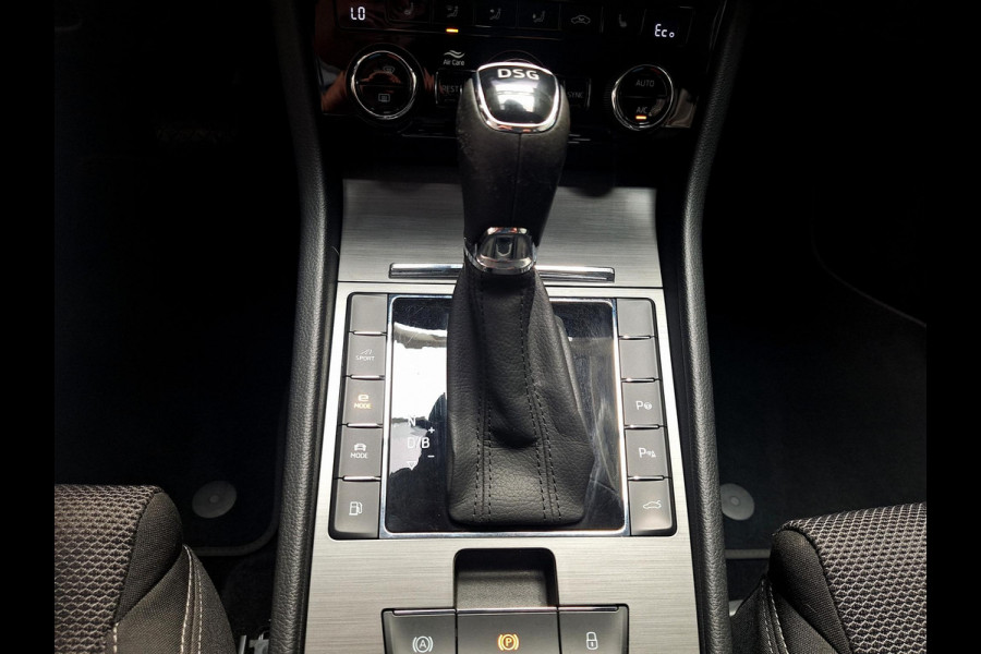 Škoda Superb Combi 1.4 TSI iV PHEV Business Edition Plus | SOH: 93,4% | Trekhaak | Adaptive CC | LED | Bliss | Camera | Memory Seat |