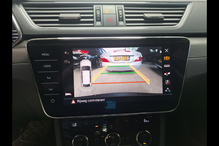 Škoda Superb Combi 1.4 TSI iV PHEV Business Edition Plus | SOH: 93,4% | Trekhaak | Adaptive CC | LED | Bliss | Camera | Memory Seat |
