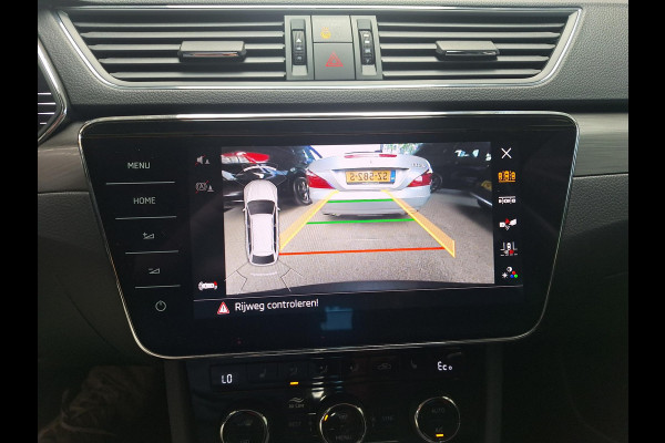 Škoda Superb Combi 1.4 TSI iV PHEV Business Edition Plus | SOH: 93,4% | Trekhaak | Adaptive CC | LED | Bliss | Camera | Memory Seat |