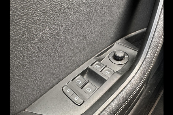 Škoda Superb Combi 1.4 TSI iV PHEV Business Edition Plus | SOH: 93,4% | Trekhaak | Adaptive CC | LED | Bliss | Camera | Memory Seat |