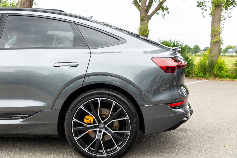 Audi e-tron Sportback 55 quattro S-Line 95 kWh Soh 92% I Panoramadak I Leder I B&O I Adaptive Cruise I HeadUp I Luchtvering