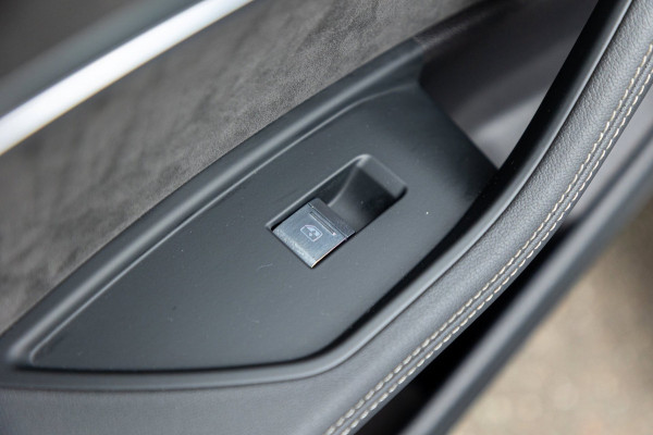 Audi e-tron Sportback 55 quattro S-Line 95 kWh Soh 92% I Panoramadak I Leder I B&O I Adaptive Cruise I HeadUp I Luchtvering