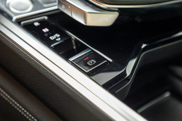 Audi e-tron Sportback 55 quattro S-Line 95 kWh Soh 92% I Panoramadak I Leder I B&O I Adaptive Cruise I HeadUp I Luchtvering