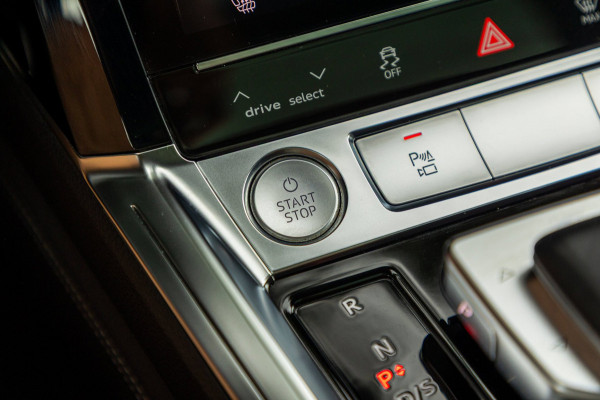 Audi e-tron Sportback 55 quattro S-Line 95 kWh Soh 92% I Panoramadak I Leder I B&O I Adaptive Cruise I HeadUp I Luchtvering