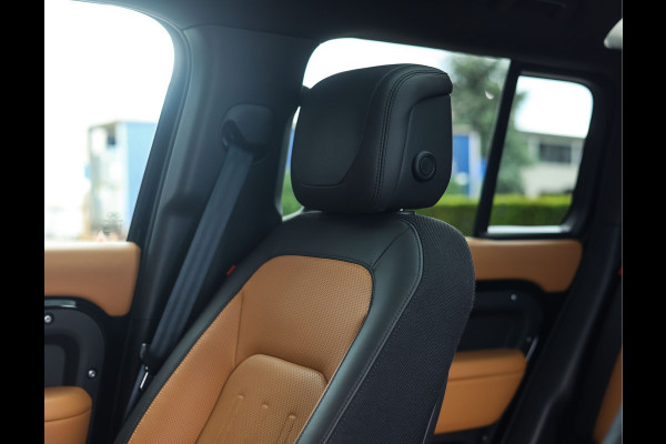 Land Rover Defender P400e X | Pano - Trekhaak - Meridian