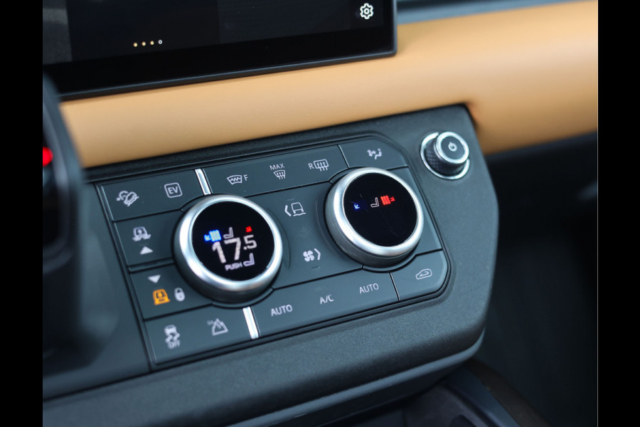 Land Rover Defender P400e X | Pano - Trekhaak - Meridian
