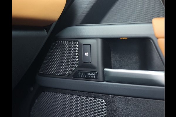 Land Rover Defender P400e X | Pano - Trekhaak - Meridian