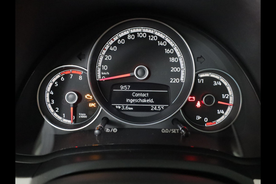 Volkswagen up! 1.0 Beats 65 pk | Navigatie via App | Parkeersensoren achter | Achteruitrijcamera | Autom. airco | Cruise control | Stoelverwarming |