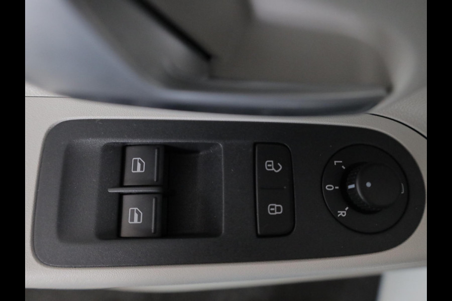 Volkswagen up! 1.0 Beats 65 pk | Navigatie via App | Parkeersensoren achter | Achteruitrijcamera | Autom. airco | Cruise control | Stoelverwarming |